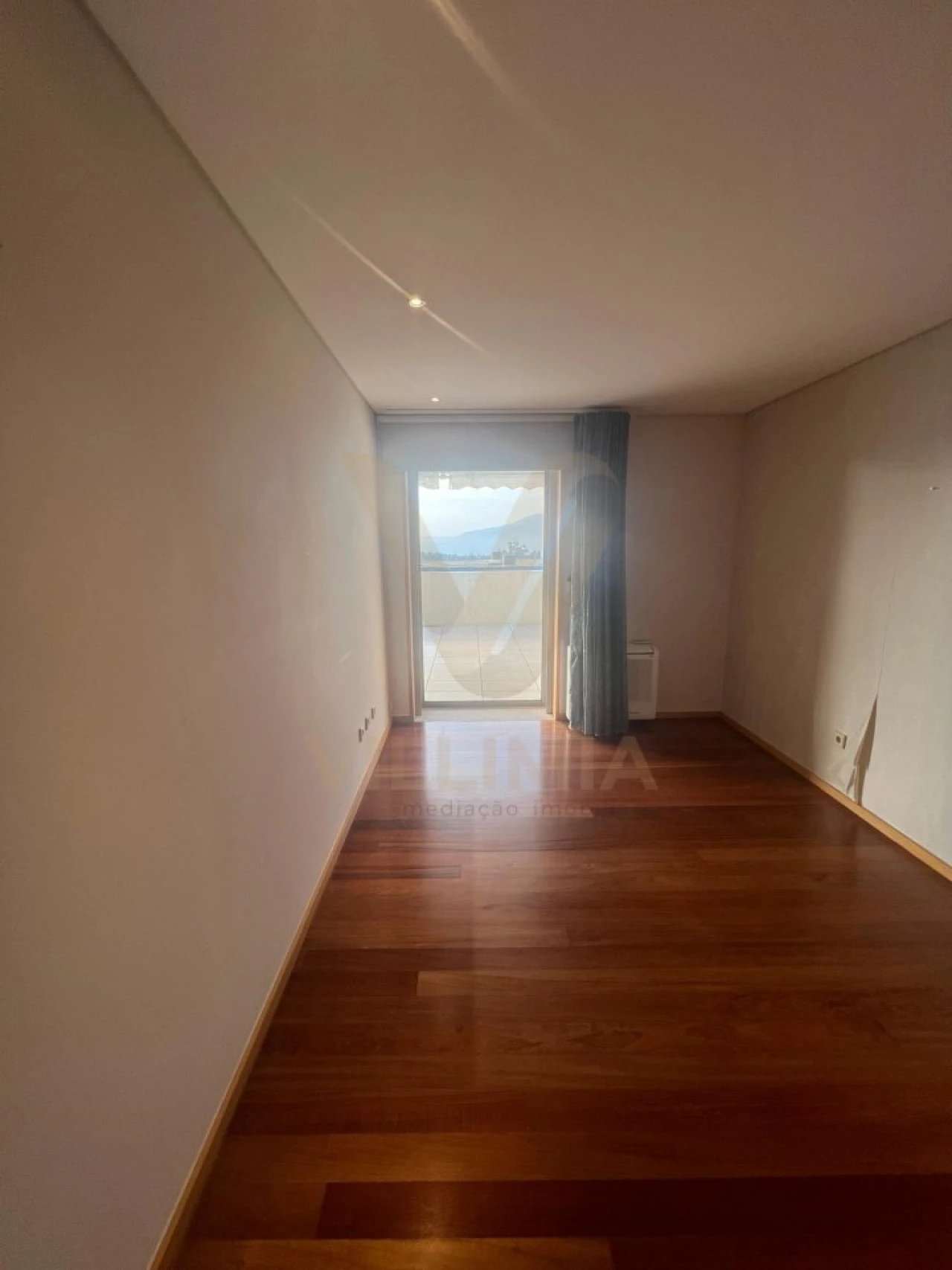 Apartamento T2 para Venda em Fornelos e Queijada Foto 11