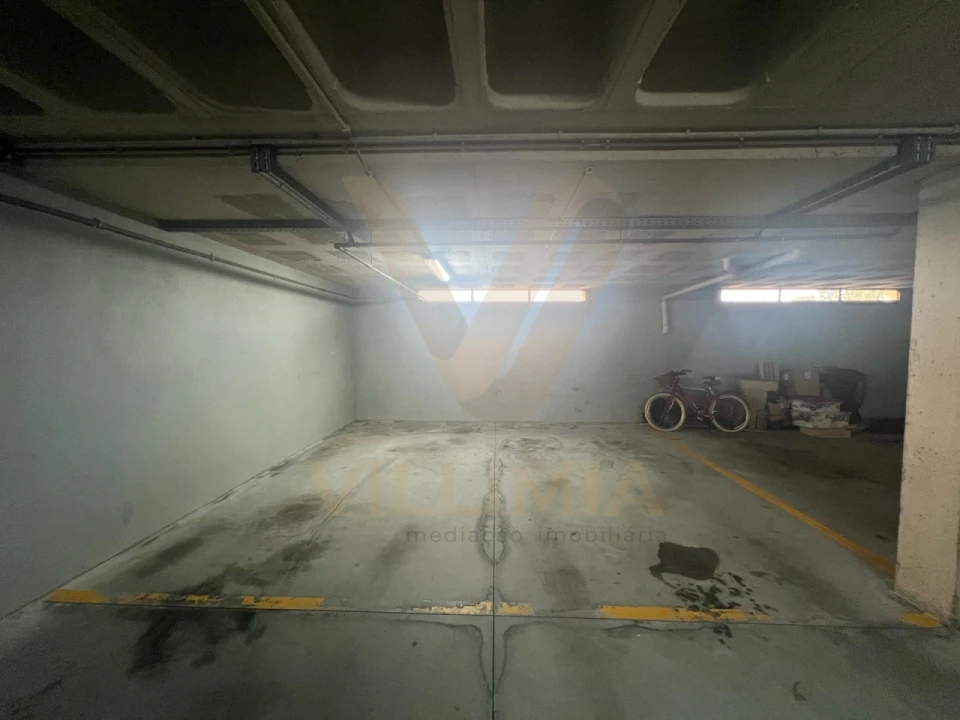 Apartamento T2 para Venda em Fornelos e Queijada Foto 18