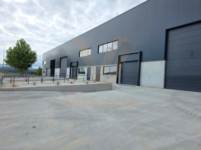 Armazém para Arrendamento em Gemieira Foto 3