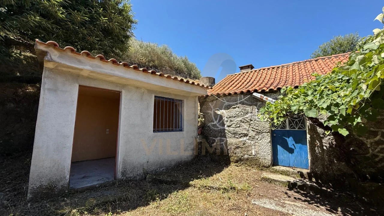 Moradia T2 para Venda em Miranda Foto 12