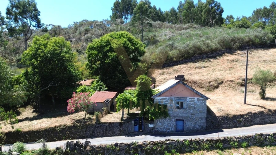 Moradia T2 para Venda em Miranda Foto 8