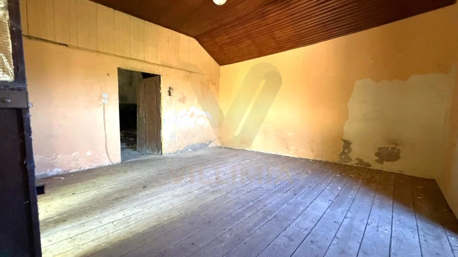 Moradia T2 para Venda em Miranda Foto 14