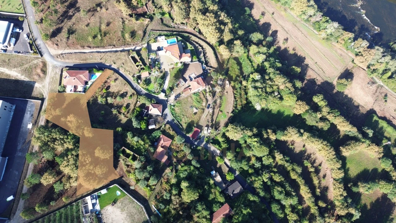 Terreno para Venda em Gemieira Foto 4