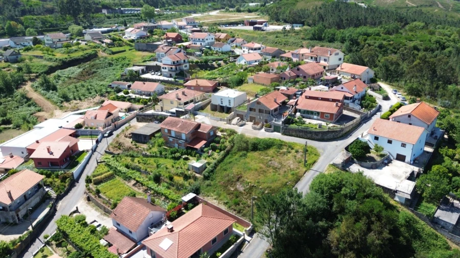 Terreno para Venda em Arcozelo Foto 5