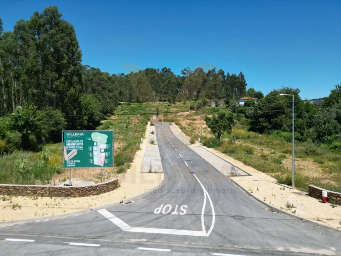 Terreno para Venda em Fornelos e Queijada Foto 6