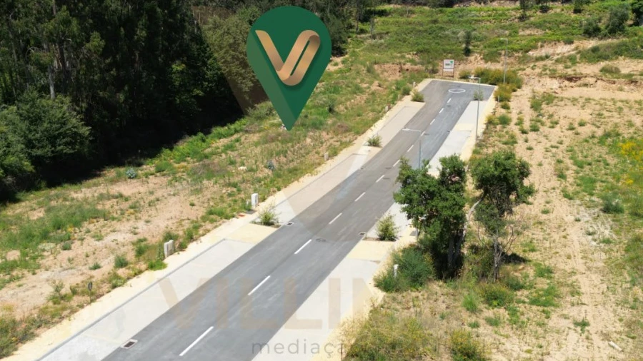 Terreno para Venda em Fornelos e Queijada