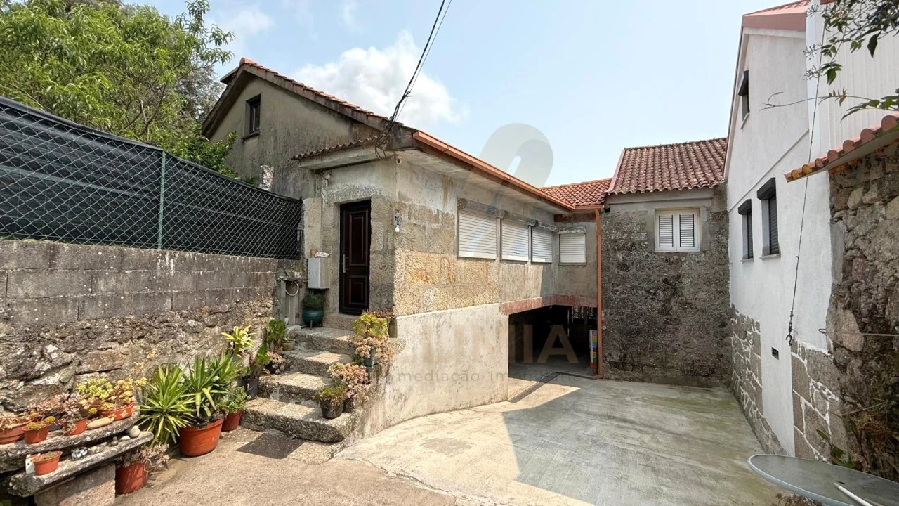 Moradia T3 para Venda em Beiral do Lima Foto 3