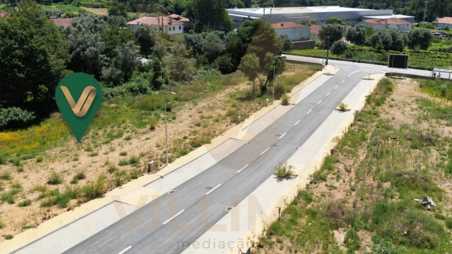 Terreno para Venda em Fornelos e Queijada