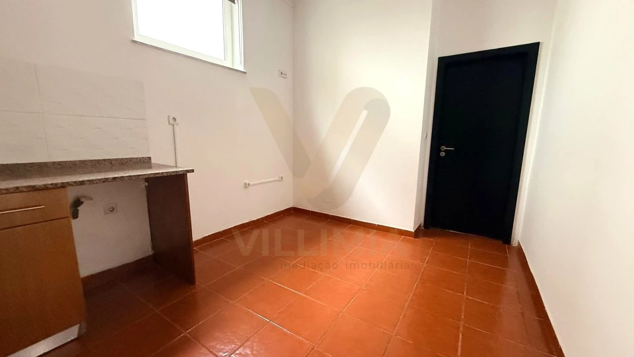 Moradia T3 para Venda em Barroselas e Carvoeiro Foto 5