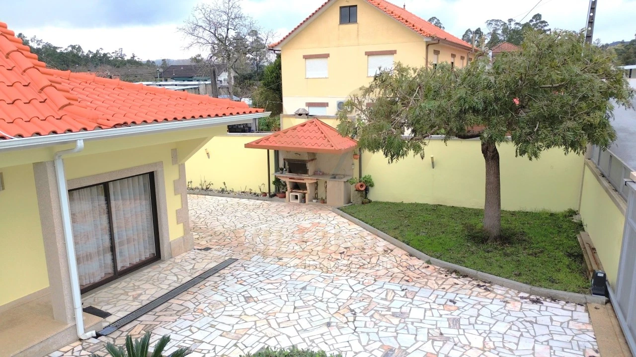 Moradia T4 para Venda em Ardegão, Freixo e Mato Foto 4