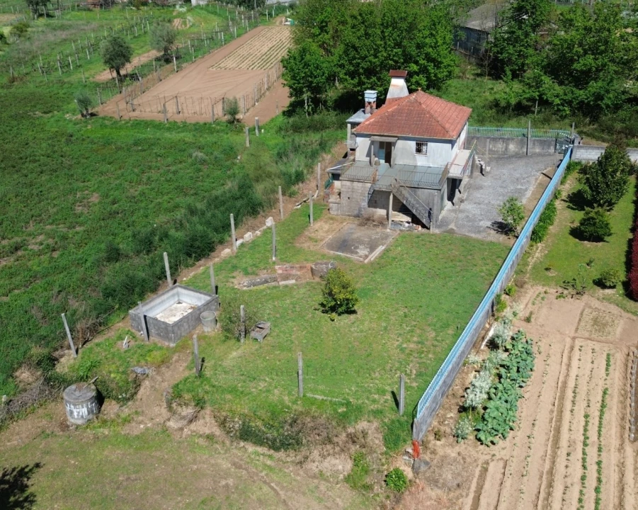 Moradia T2 para Venda em Fornelos e Queijada Foto 5