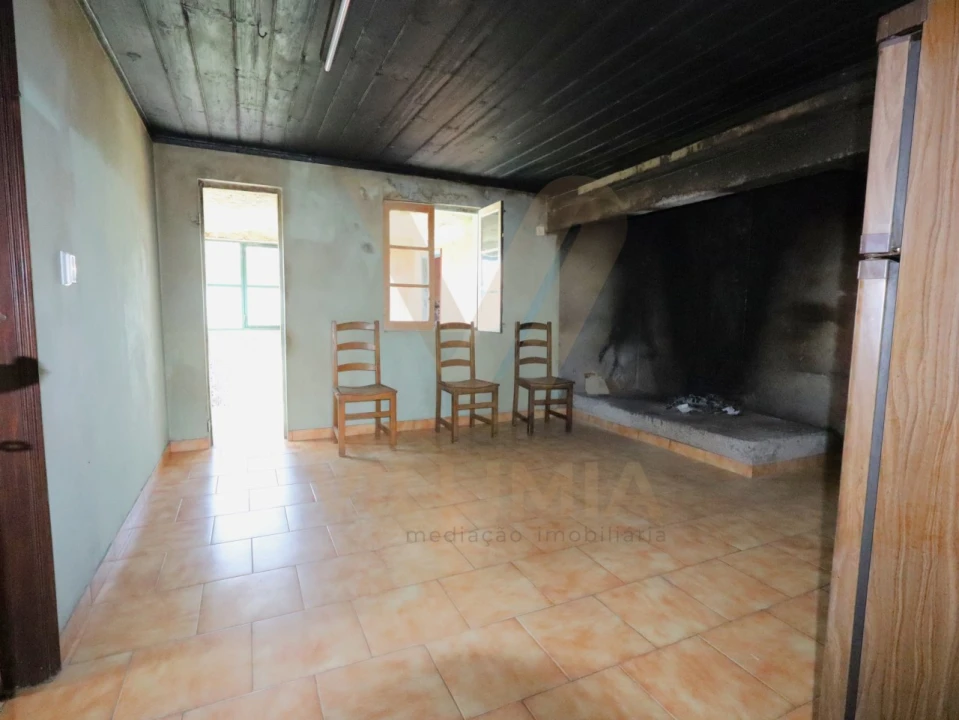 Moradia T2 para Venda em Fornelos e Queijada Foto 11