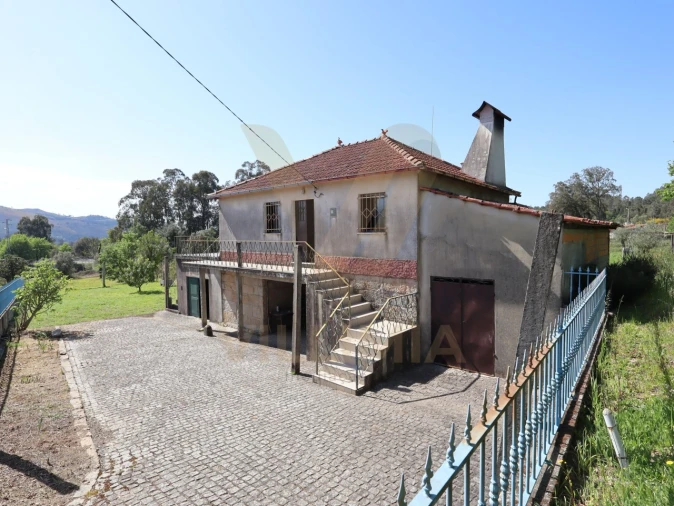 Moradia T2 para Venda em Fornelos e Queijada Foto 8