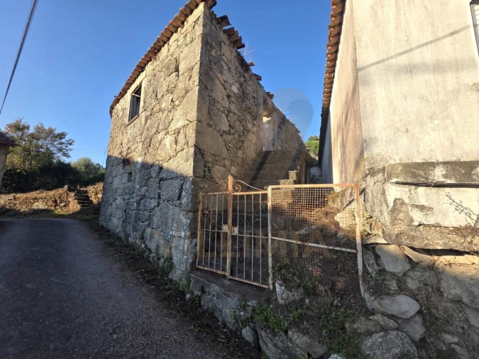 Moradia T2 para Venda em Ribeira Foto 11