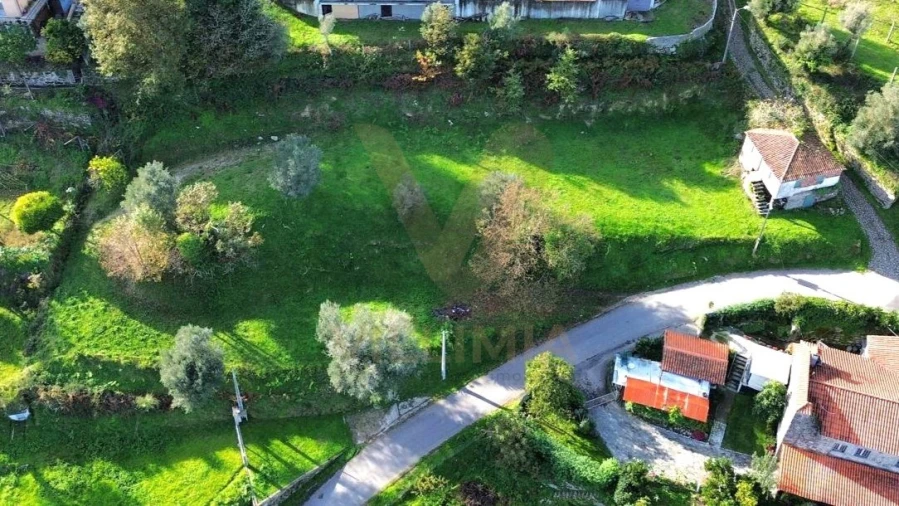 Terreno para Venda em Gondufe