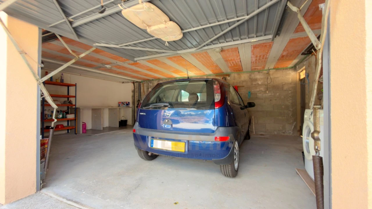 Moradia T7 para Venda em Labruja Foto 39