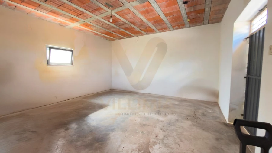 Moradia T7 para Venda em Labruja Foto 41