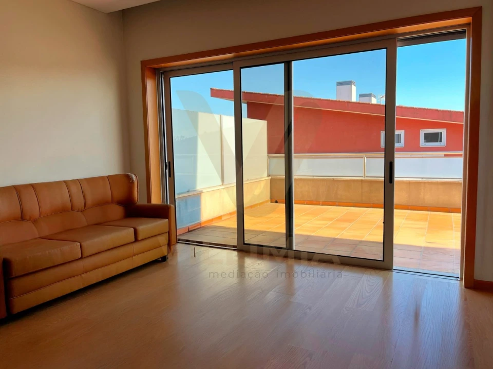 Apartamento T5 para Venda em Arcozelo Foto 22