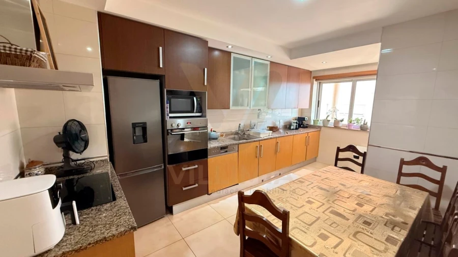 Apartamento T5 para Venda em Arcozelo Foto 5