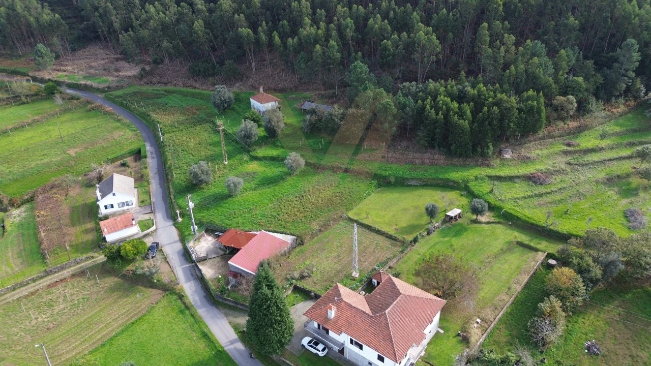 Terreno para Venda em Cabração e Moreira do Lima Foto 3