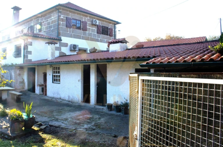 Moradia T5 para Venda em Rebordões (Souto) Foto 15