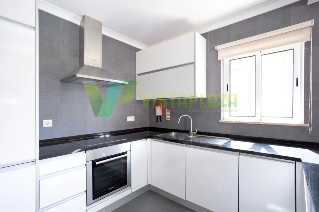 Moradia T2 para Venda em Lagoa e Carvoeiro Foto 6