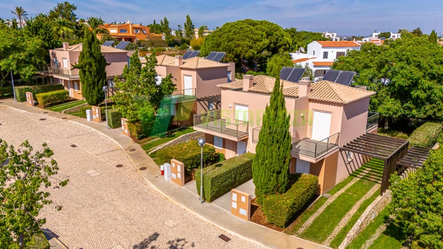 Moradia T2 para Venda em Lagoa e Carvoeiro Foto 4