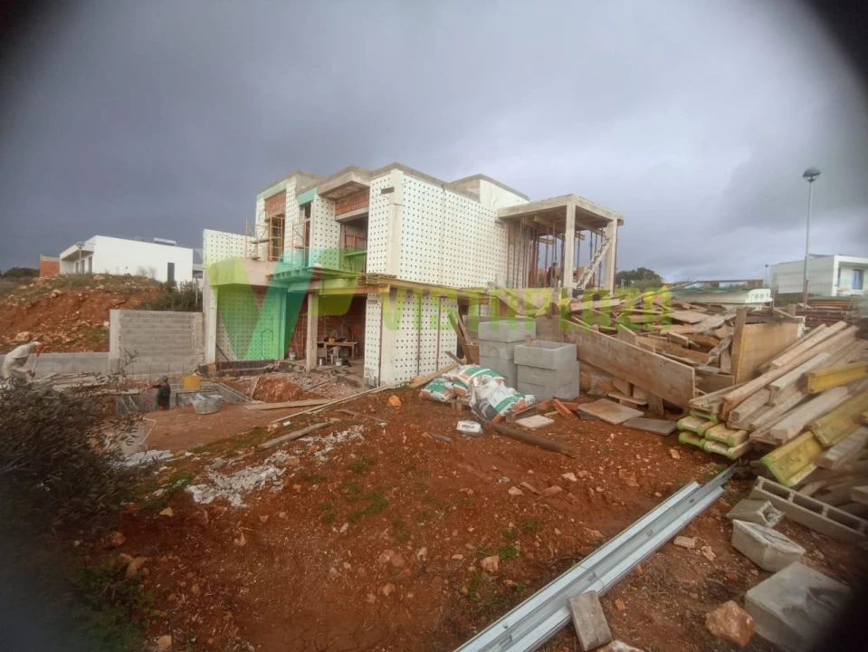 Moradia T3 para Venda em Mexilhoeira Grande Foto 8