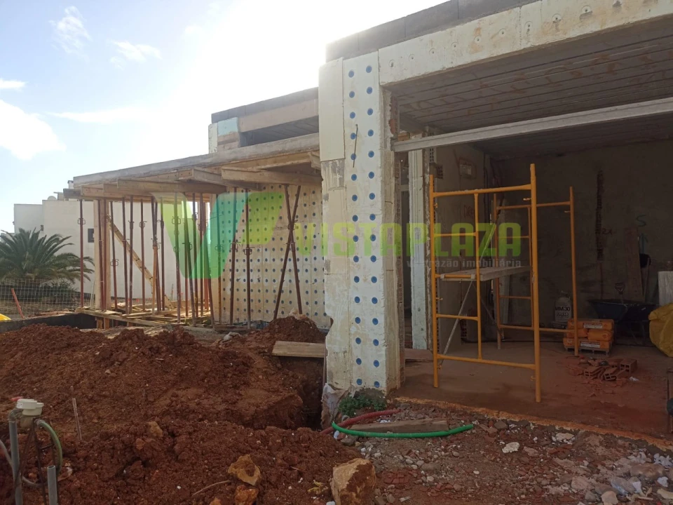 Moradia T3 para Venda em Mexilhoeira Grande Foto 18