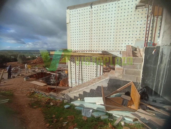 Moradia T3 para Venda em Mexilhoeira Grande Foto 12