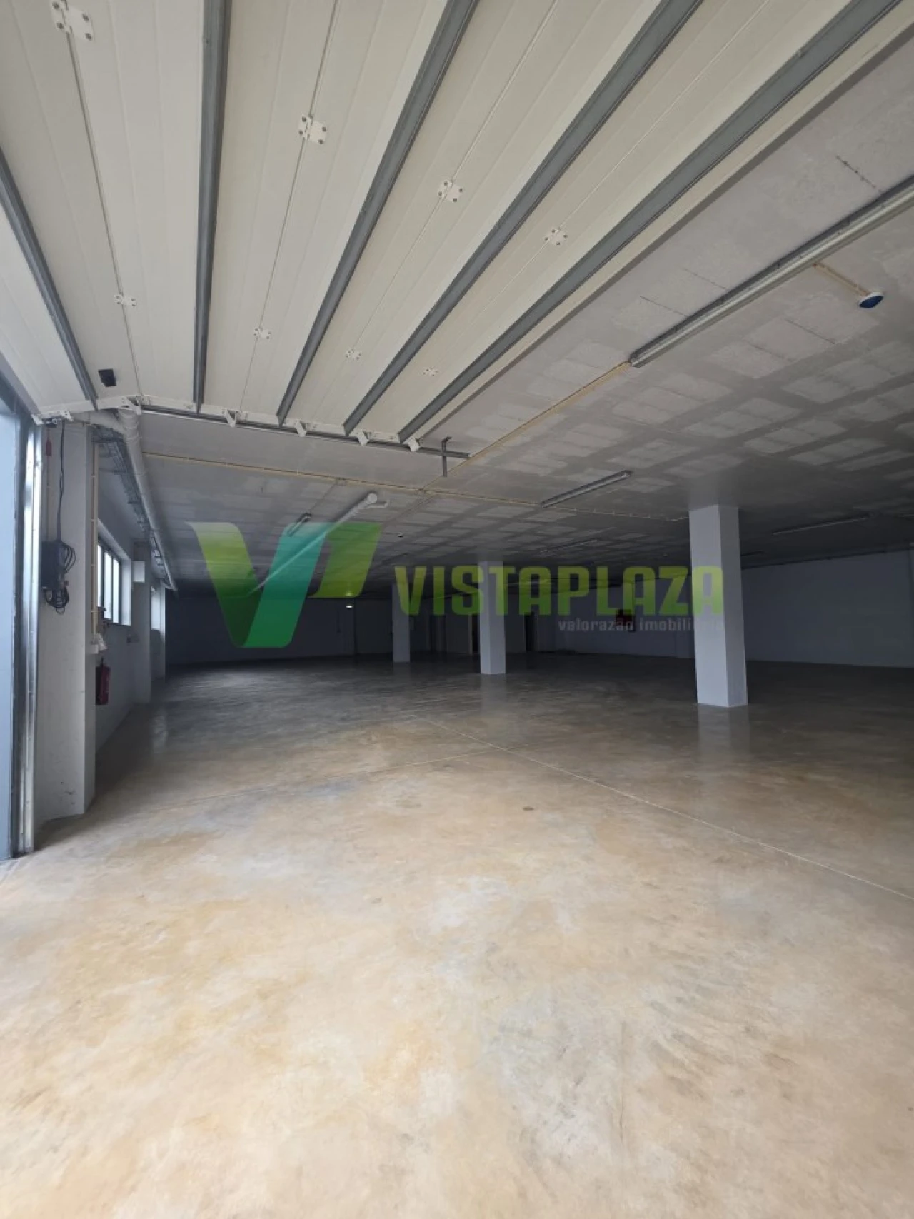 Armazém para Arrendamento em Portimão Foto 6