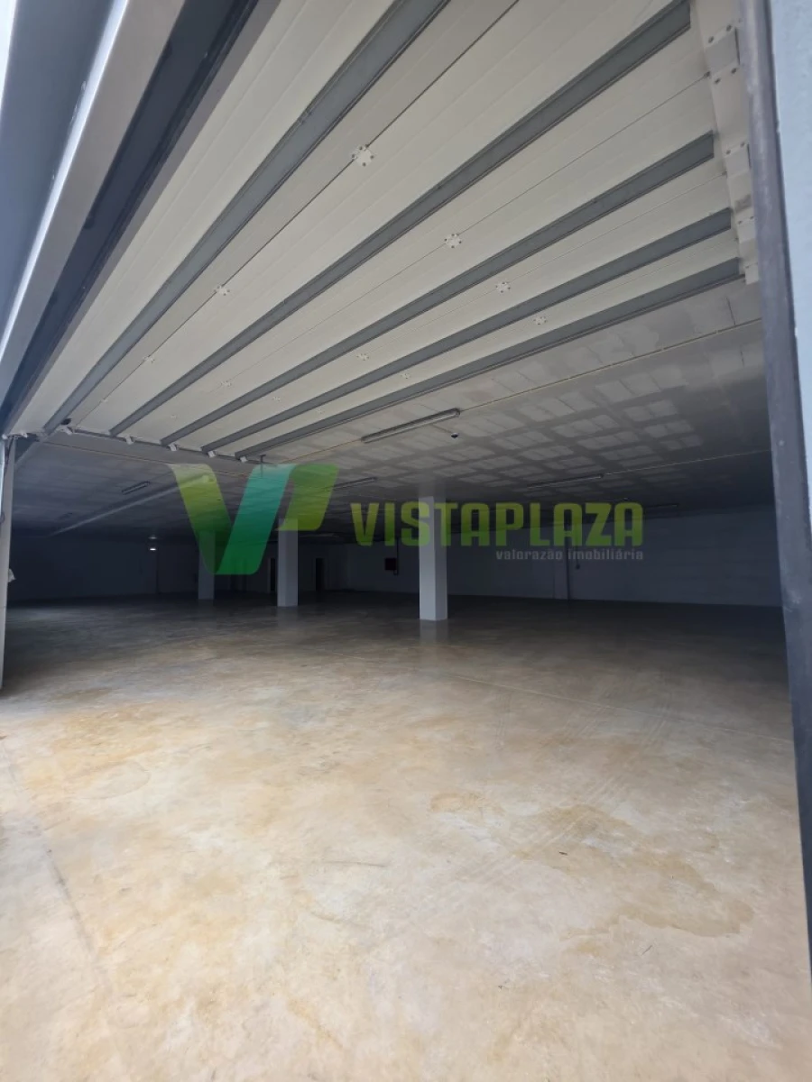 Armazém para Arrendamento em Portimão Foto 5