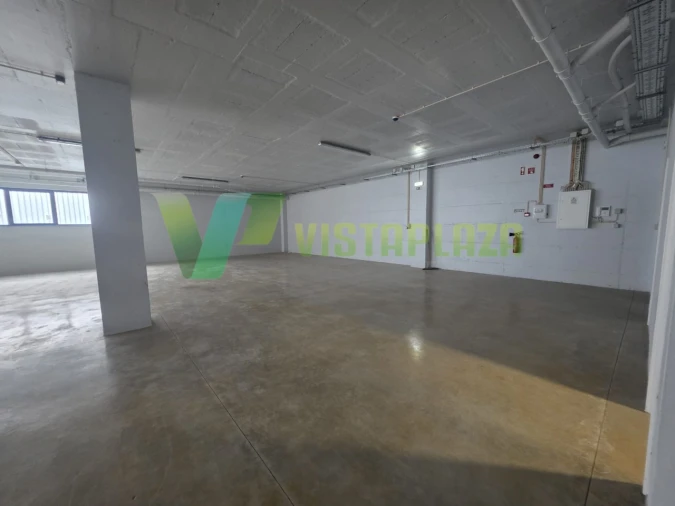 Armazém para Arrendamento em Portimão Foto 17