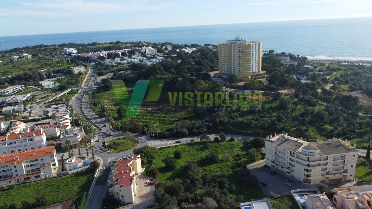 Terreno para Venda em Alvor Foto 2