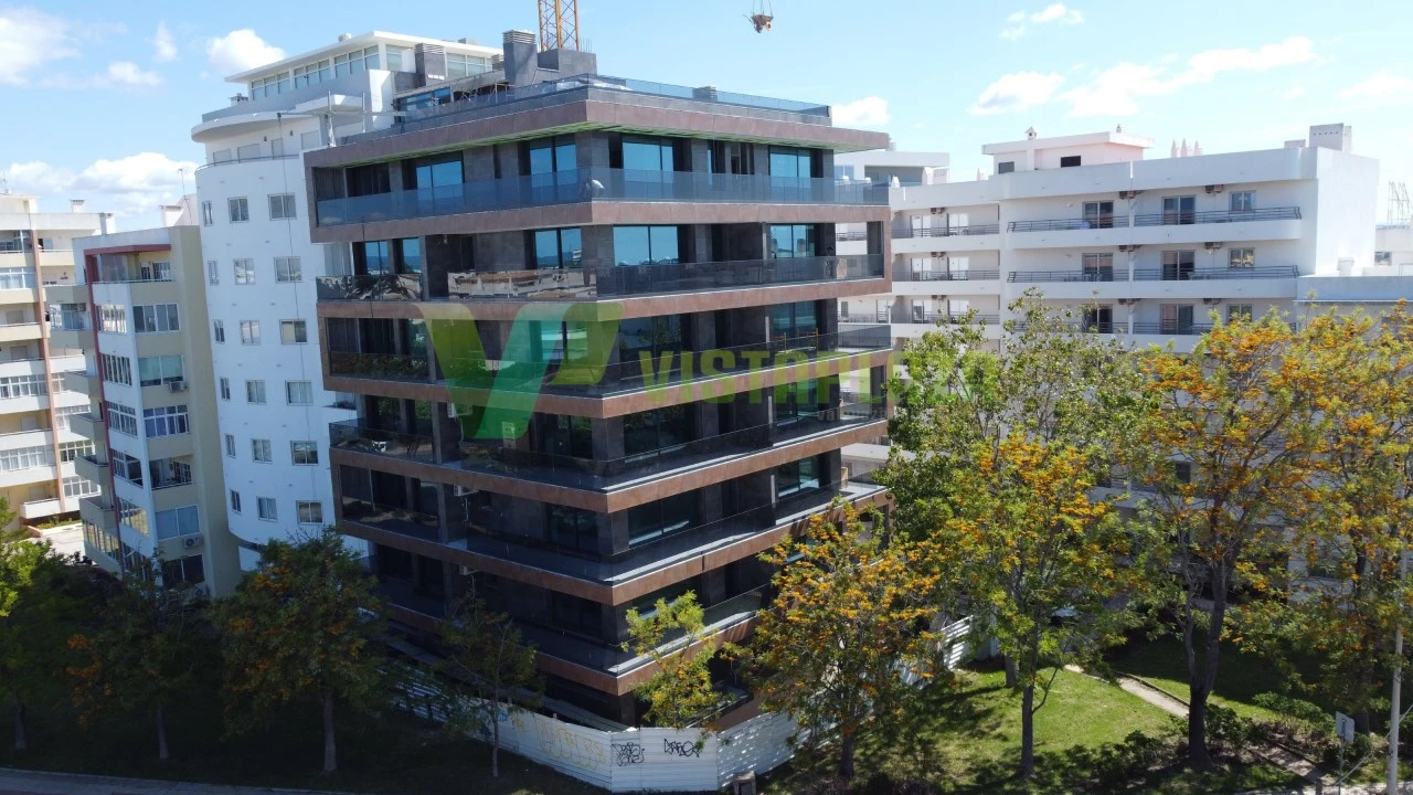 Apartamento T3 para Venda em Portimão Foto 1