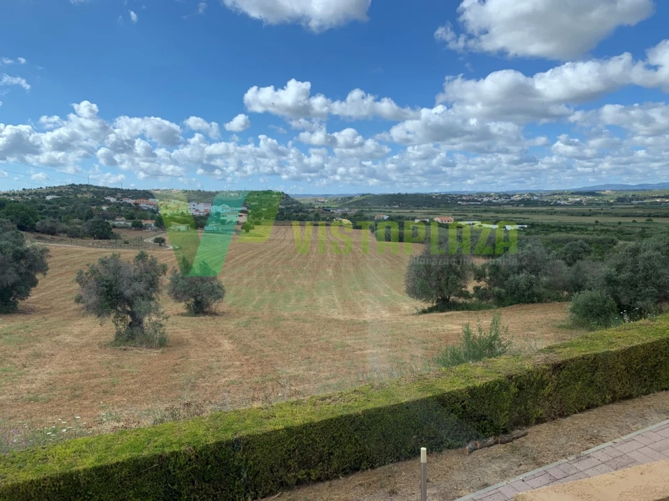 Moradia T5 para Venda em Lagos (São Sebastião e Santa Maria) Foto 48