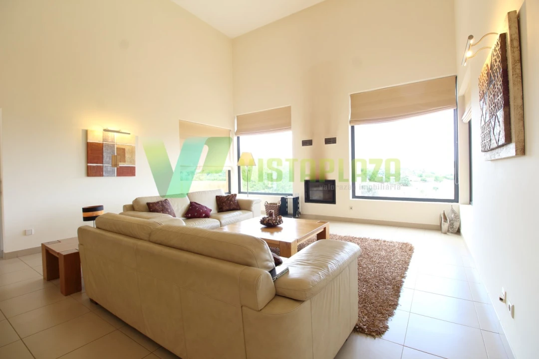 Moradia T5 para Venda em Lagos (São Sebastião e Santa Maria) Foto 11