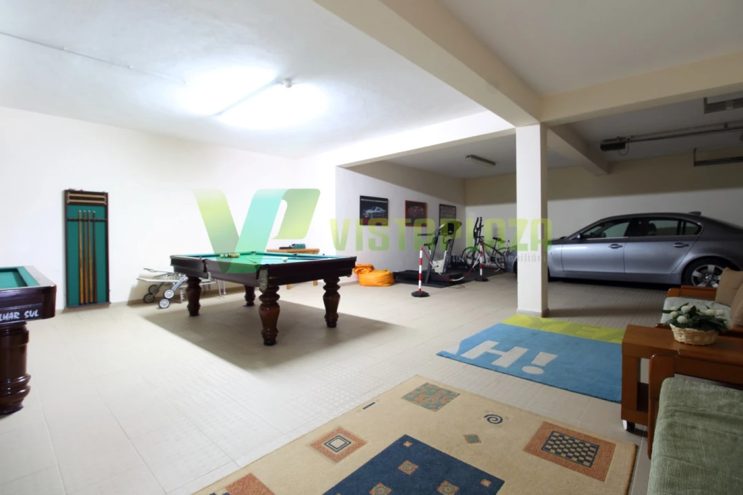 Moradia T5 para Venda em Lagos (São Sebastião e Santa Maria) Foto 43