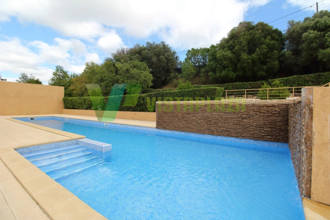 Moradia T5 para Venda em Lagos (São Sebastião e Santa Maria) Foto 44