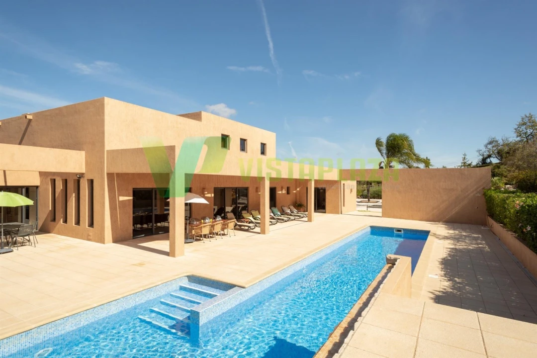 Moradia T5 para Venda em Lagos (São Sebastião e Santa Maria) Foto 55