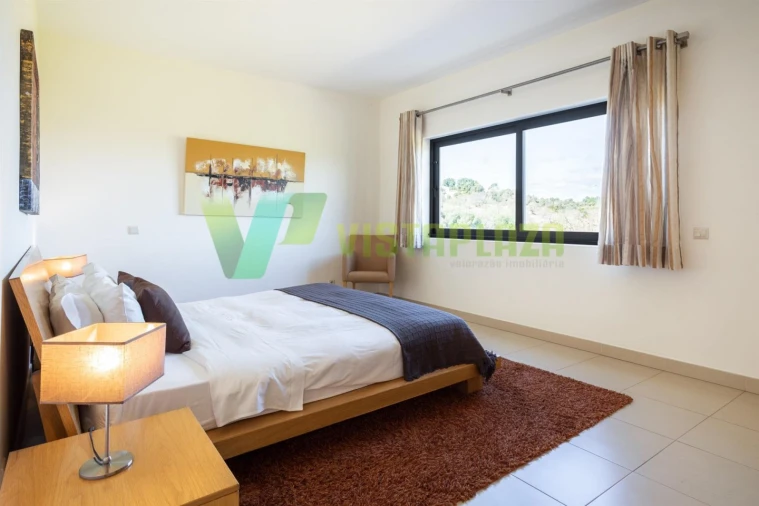 Moradia T5 para Venda em Lagos (São Sebastião e Santa Maria) Foto 24