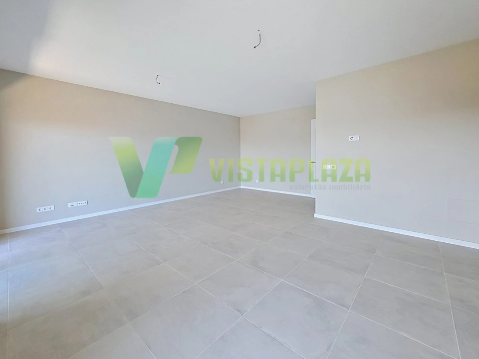 Apartamento T3 para Venda em Portimão Foto 8