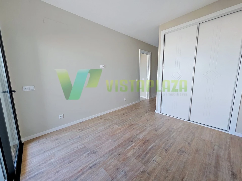 Apartamento T3 para Venda em Portimão Foto 14
