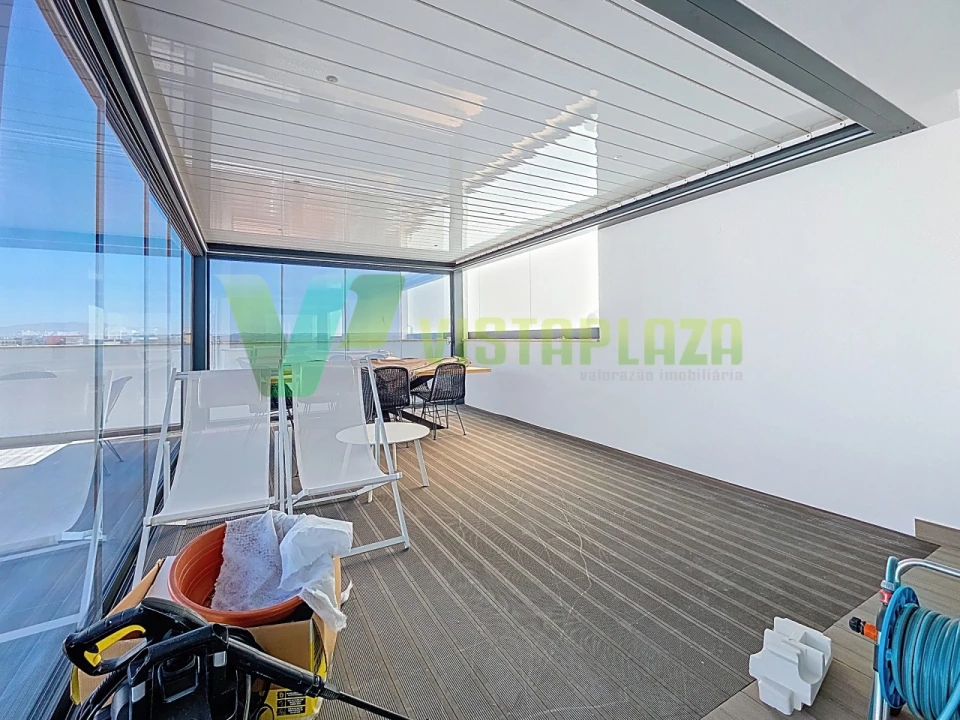 Apartamento T2 para Venda em Portimão Foto 23