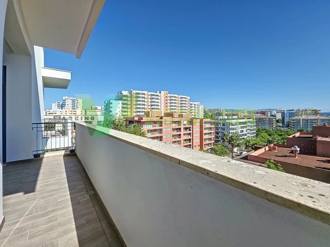 Apartamento T2 para Venda em Portimão Foto 17