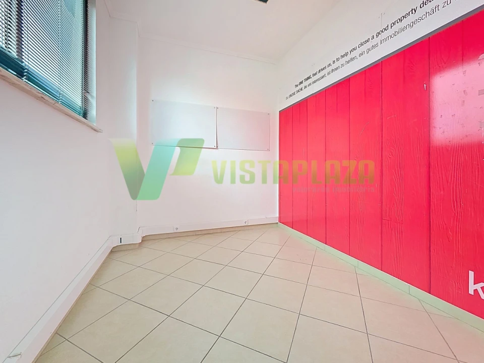 Loja para Venda em Portimão Foto 18