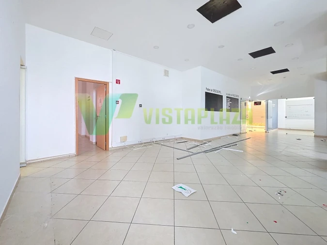 Loja para Venda em Portimão Foto 17