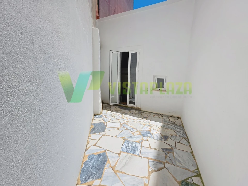 Garagem para Venda em Portimão Foto 7