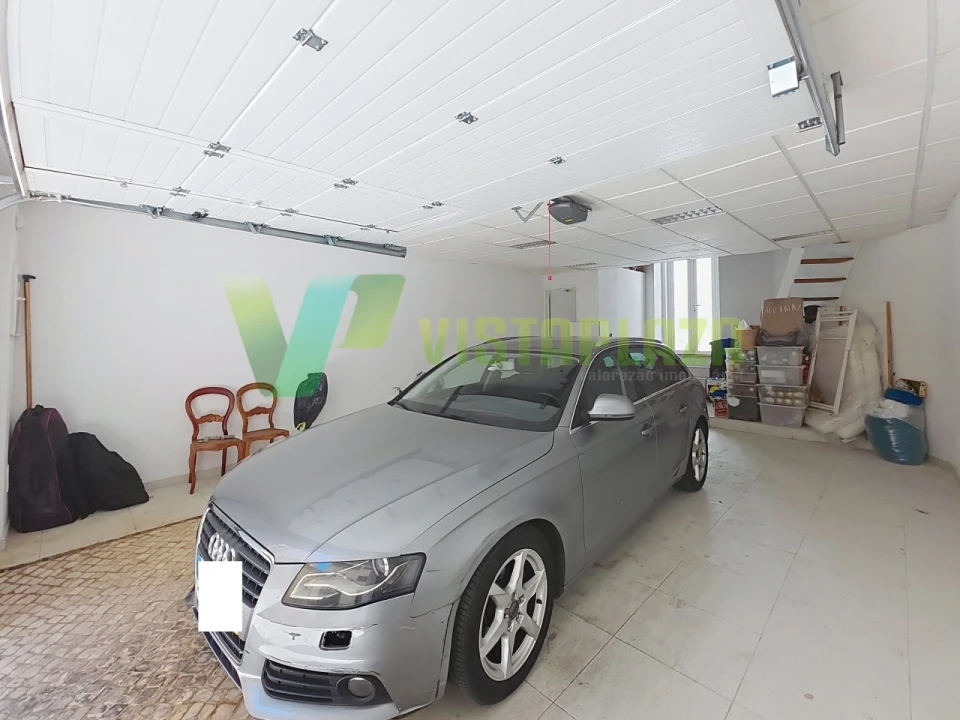 Garagem para Venda em Portimão Foto 8
