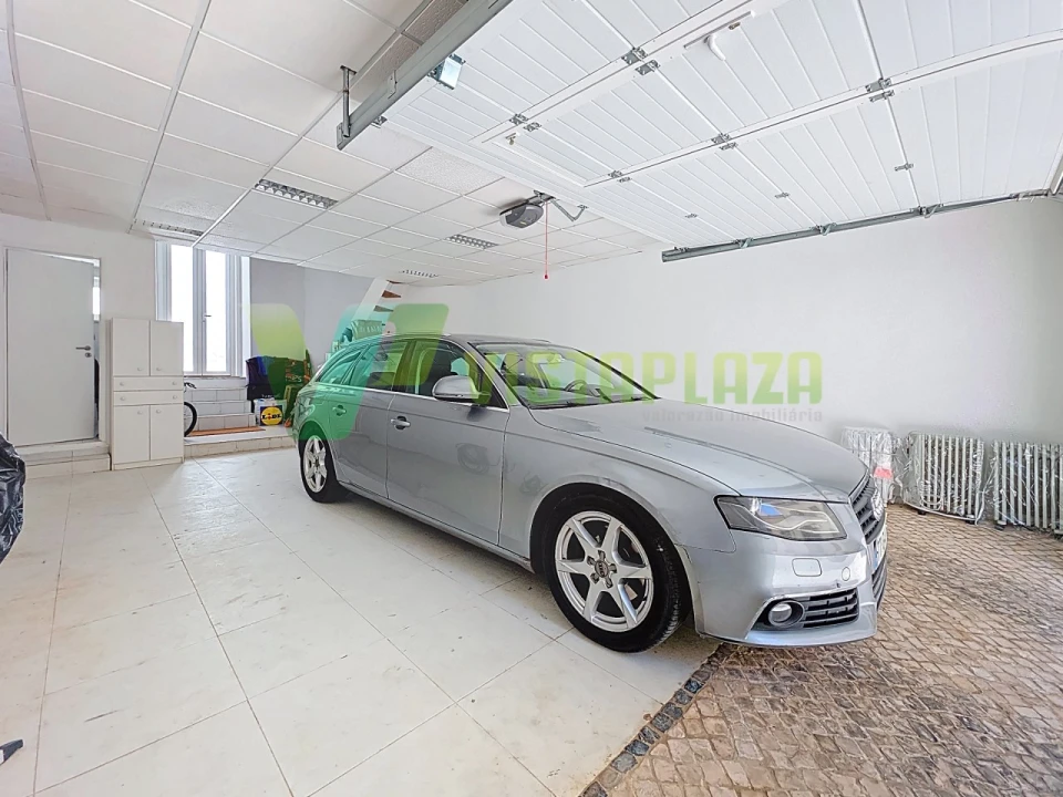 Garagem para Venda em Portimão Foto 17